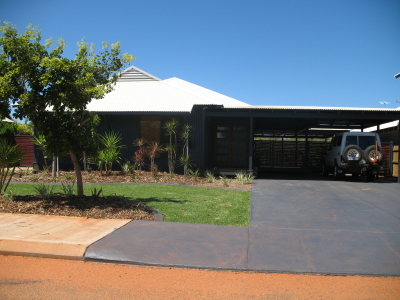 Executive Home Sunset Park Picture 1