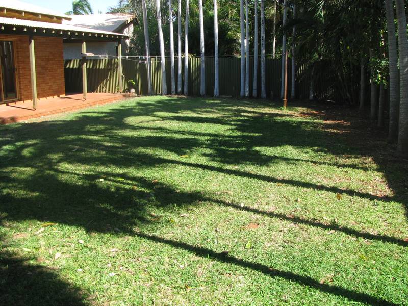 Large Home Close To Beach Picture 1