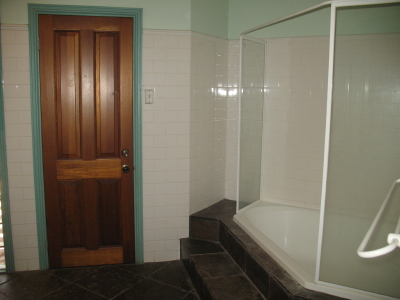 Great family home with your very own POOL!! Picture 3