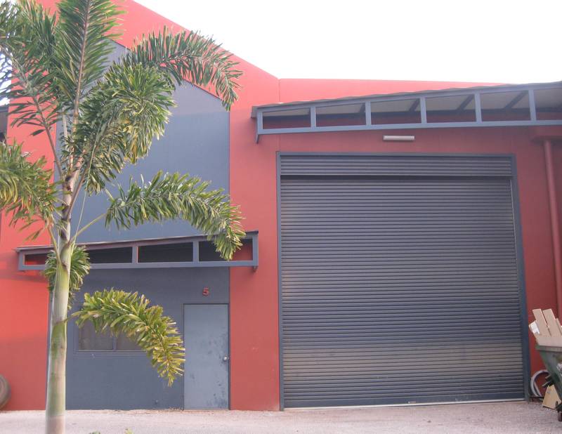 L.I.A. Factory Unit Picture 1