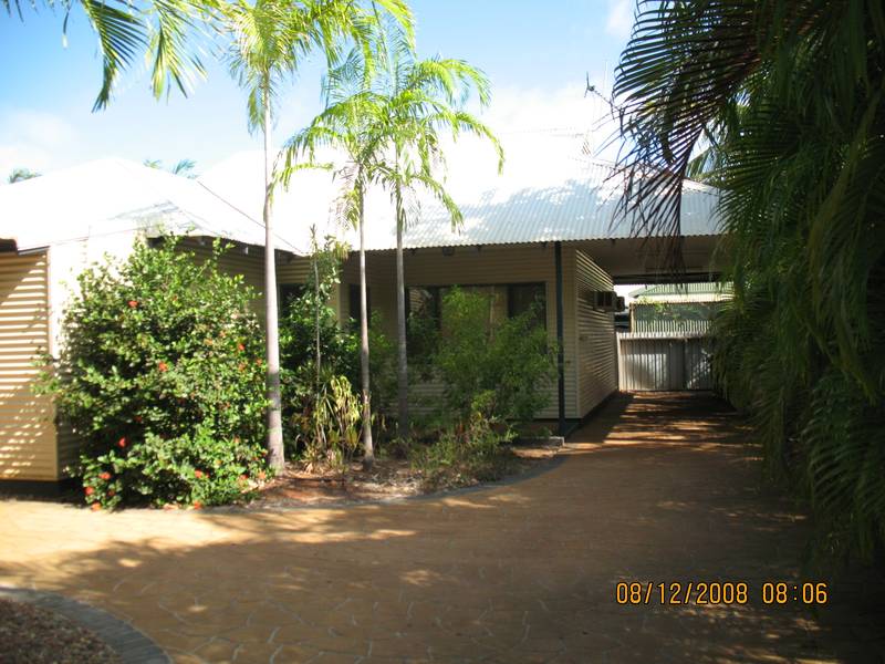 PICK ME PICK ME Picture 1