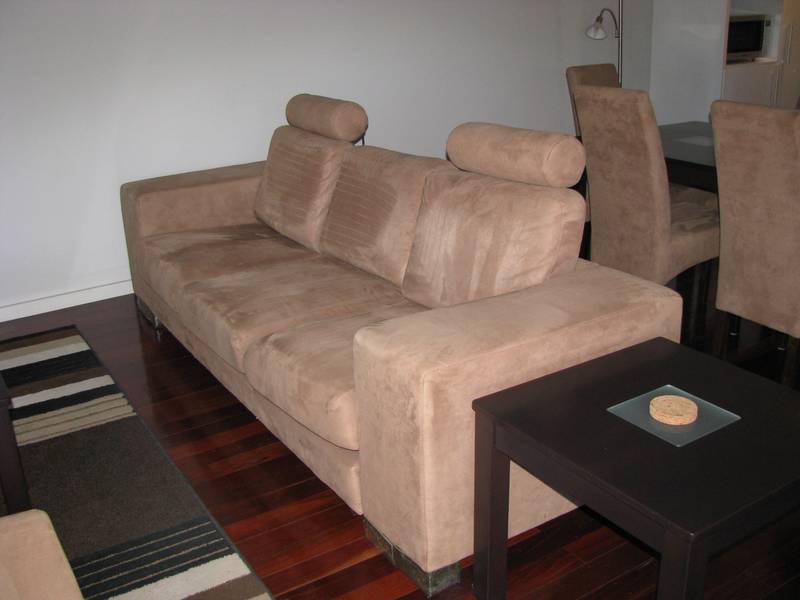 Beautifully Furnished Unit Picture 3