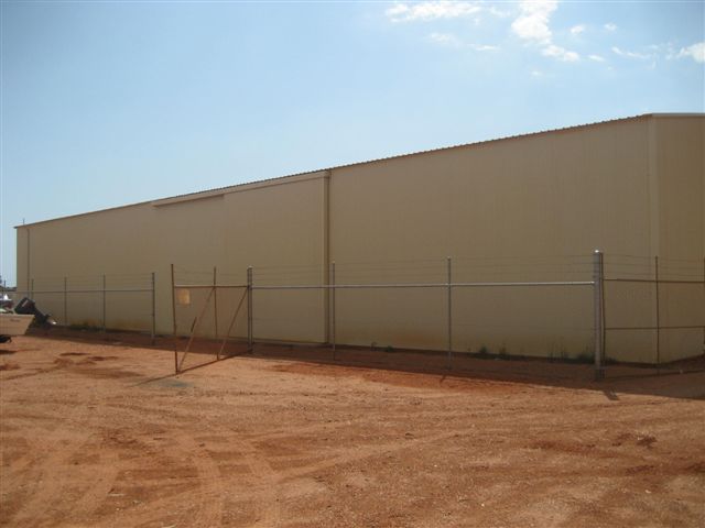 Rear Warehouse Port Drive! Picture 2