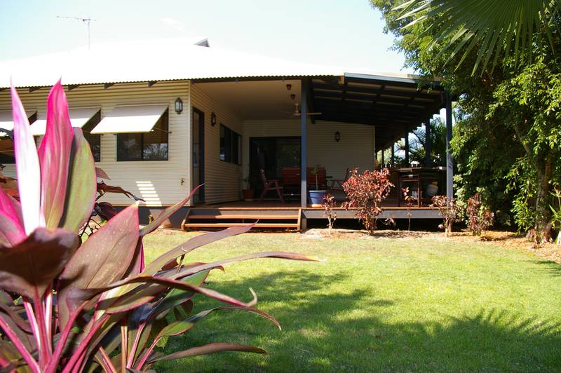 Stylish At Sunset! Picture 1