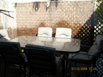 Funky well maintained unit... Picture 2