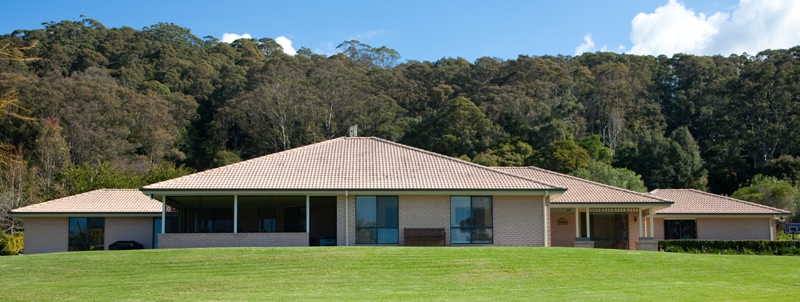 Spectacular Wamberal Acreage Picture 1