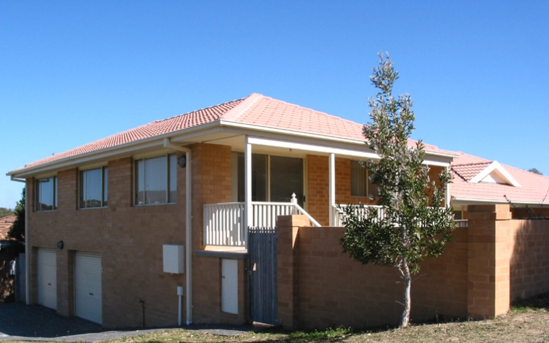 Brand New Bateau Bay Unit Picture 1