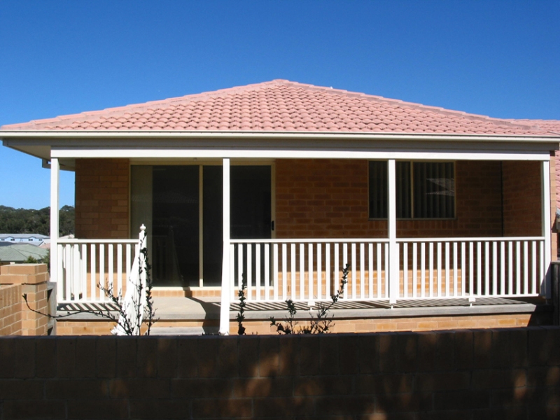 Brand New Bateau Bay Unit Picture 2