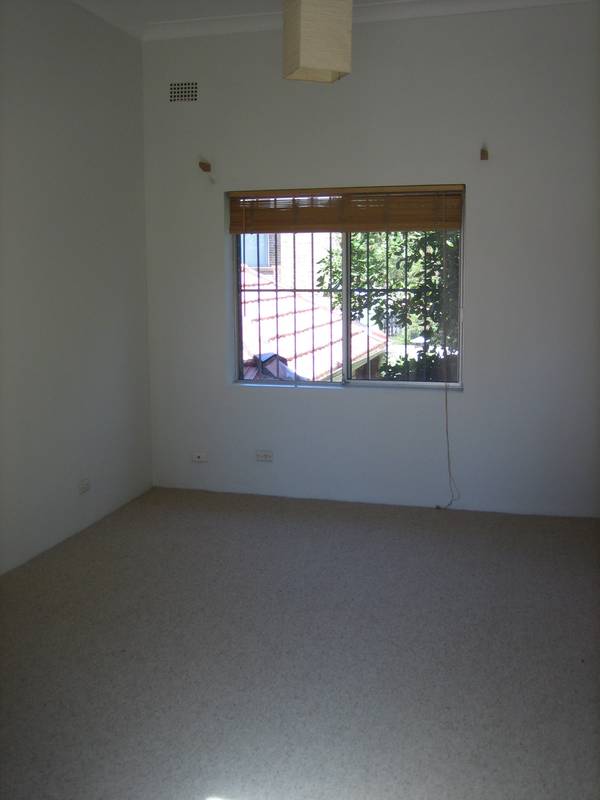 NEWLY RENOVATED TWO BED APARTMENT! Picture 3