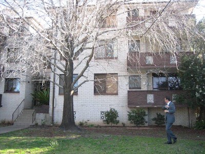 Spacious 3 Bedroom Apartment Picture