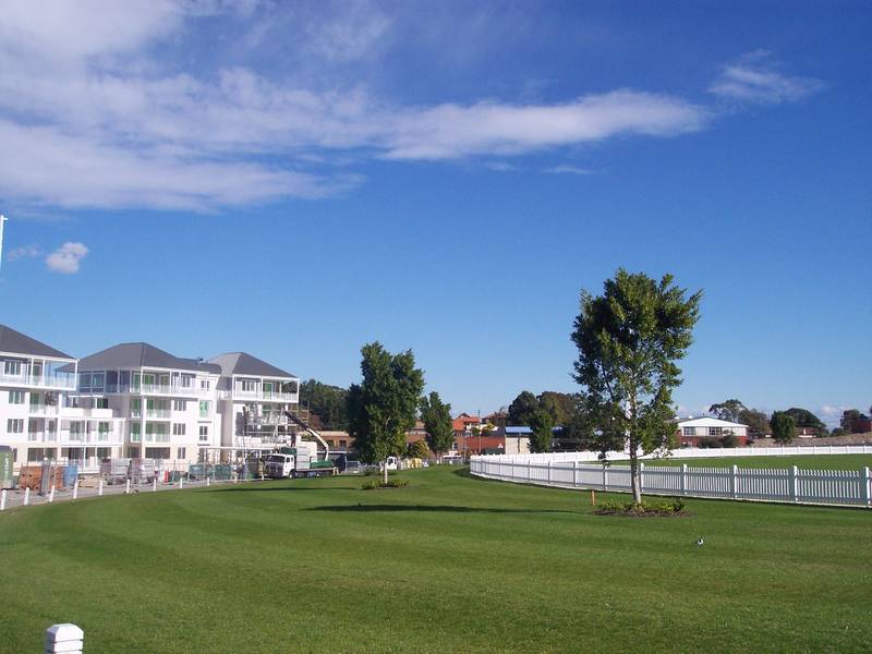 ENJOY LIFE IN BREAKFAST POINT Picture 2