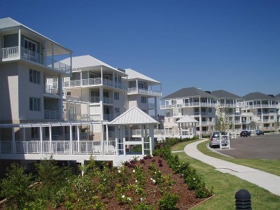 ENJOY LIFE IN BREAKFAST POINT Picture ENJOY LIFE IN BREAKFAST POINT Picture