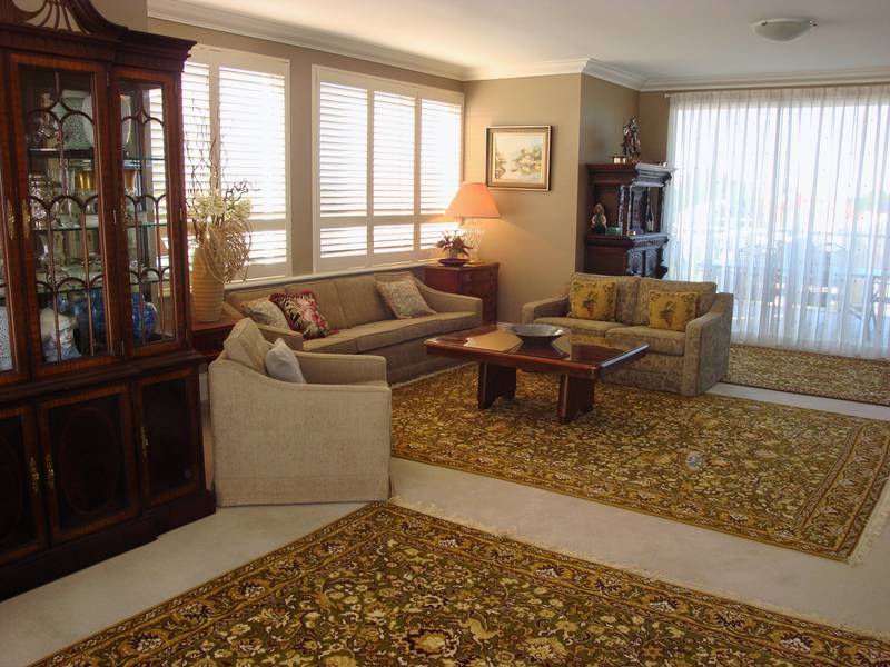 Epitome of Breakfast Point Style Picture 2