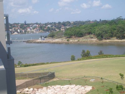 SPACIOUS AND PRIVATE 3 BEDROOM PROPERTY OVERLOOKING
COUNTRY CLUB Picture