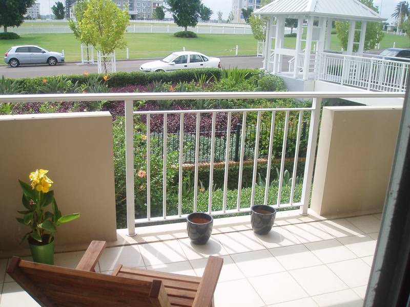 Great two bedroom! Picture 1