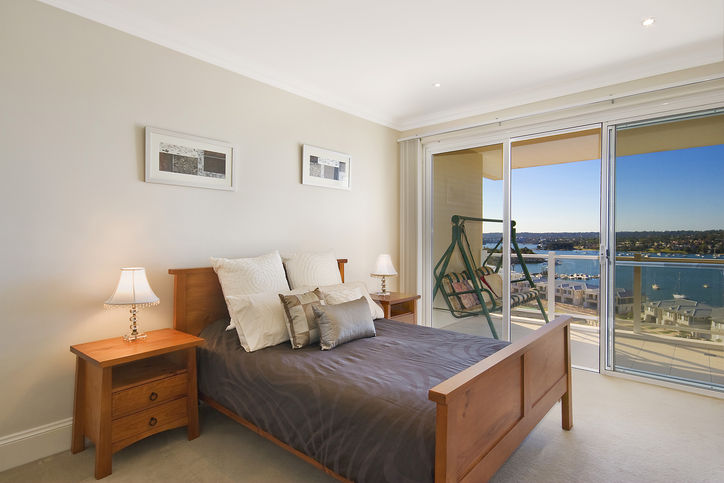 Enjoy an effortless resort-like lifestyle with wide water views Picture 3