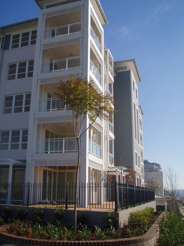 Executive Style Ground Floor Picture 3