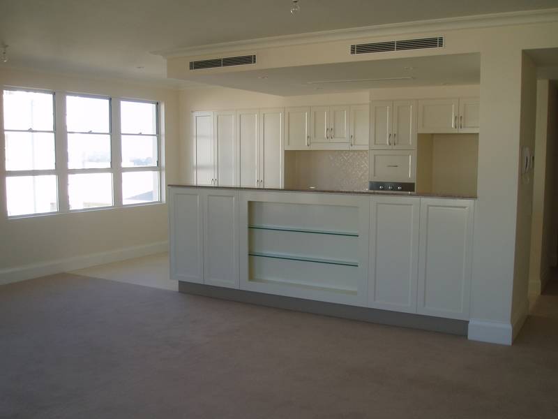 Enjoy Spacious Living and City Views Picture 3