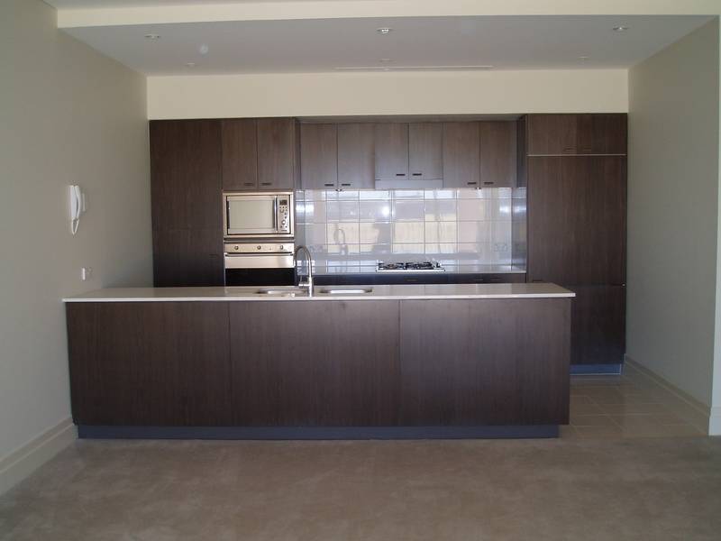 APPLICATION RECEIVED- LUXURIOUS GROUND FLOOR WITH A VIEW Picture 3