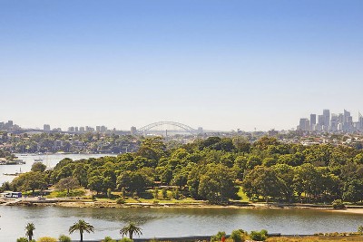 Immense Luxury Apartment with Superb Panoramic Views Picture