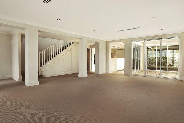 APPLICATION RECEIVED-IF YOU WANT SPACE LOOK - LOOK NO FURTHER Picture 3