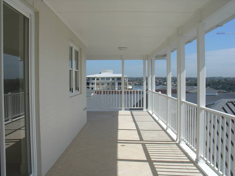 APPLICATION RECEIVED Top Floor Sunny Three Bedroom in Breakfast Point Picture 2
