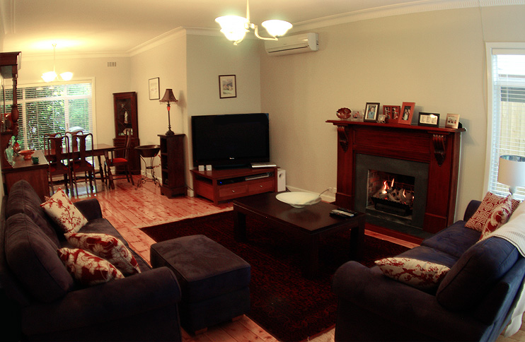 Modern four bedroom home Picture 3