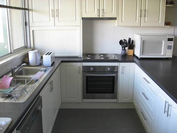 Peaceful & Private - Only a Short Distance From the Main Street Picture 3