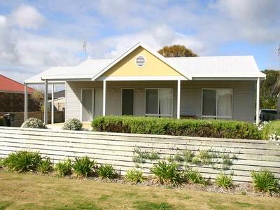 Great Beach House - only minutes walk to Long Beach Picture