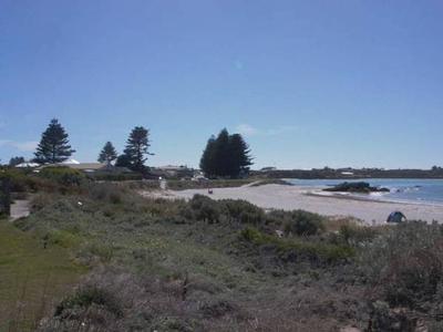 3 Wrattonbully Road
Ref H74 Picture