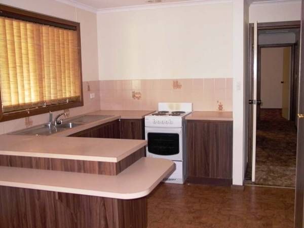 5 James Street, Robe Picture 2