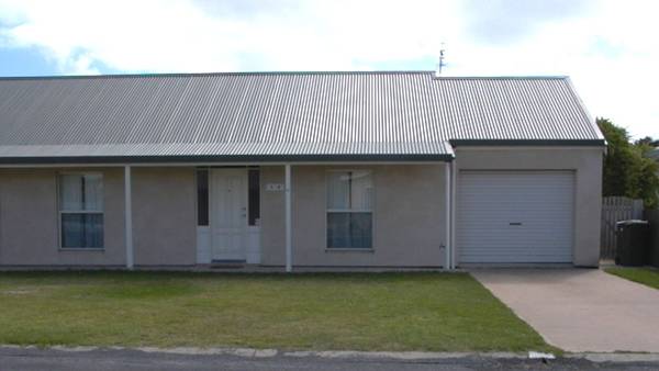 3/11 Lord Syleham Street - Ref:H41 Picture 1