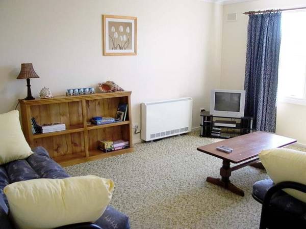 10 Nunan Street
-
Ref:H75 Picture 2