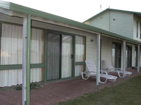 29 Lake Road
-
Ref:H53 Picture 1