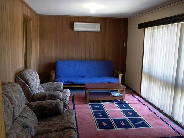 3 Powell Avenue
-
Ref:H80 Picture 3