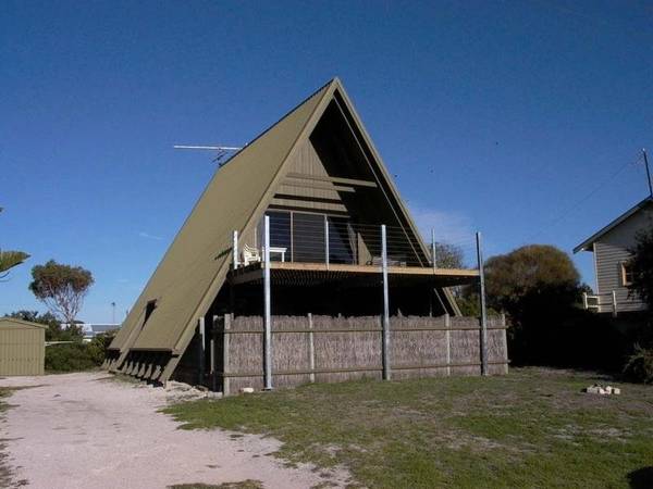 4 O'Byrne Avenue
-
Ref:H57 Picture 1