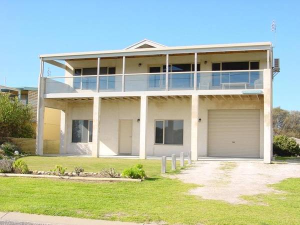 114 the Esplanade (Aquamarine)
-
Ref:H44 Picture 1