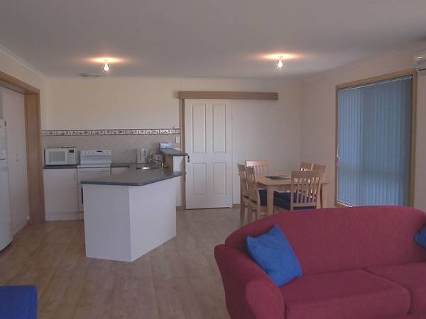 De Guichen Street
-
Ref:H88 Picture 3