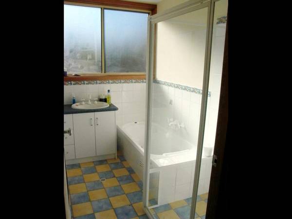 13 Charles Bonney Drive
-
Ref:H49 Picture 3