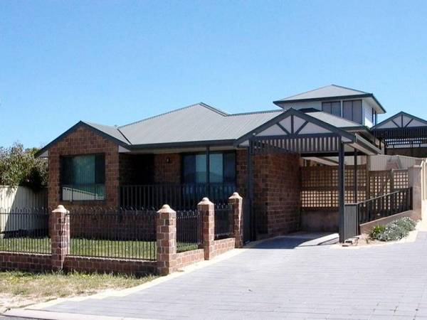 2/4 Backler Street
-
Ref:H71 Picture 1