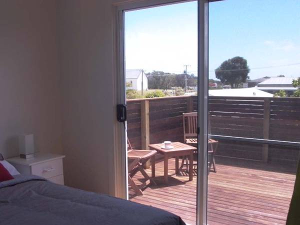 5 Sturt Street (Decks on Sturt )
-
Ref:H23 Picture 3