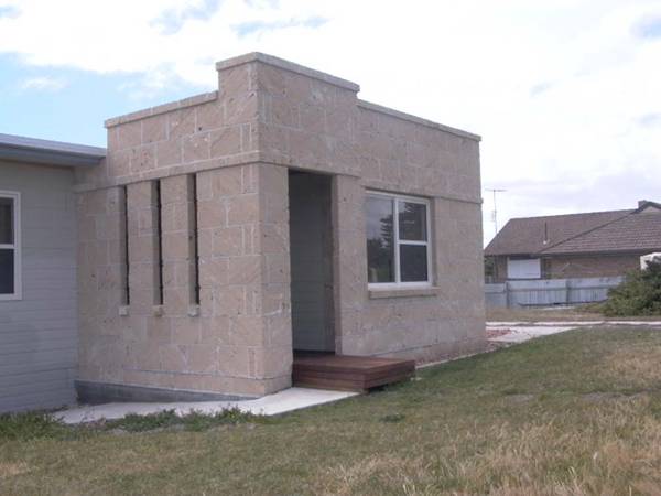 5 Sturt Street (Decks on Sturt )
-
Ref:H23 Picture 1