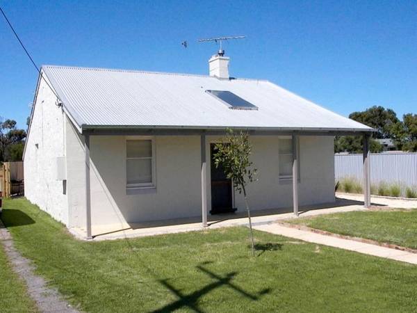 26 Lord Syleham Street
-
Ref:H84 Picture 1