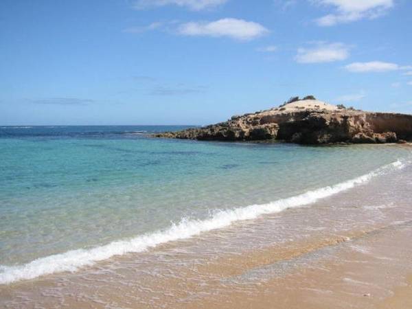 Robe Ocean and Lake Views Picture 1