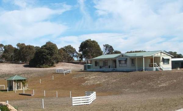 Rural Living at it's Best Picture 1