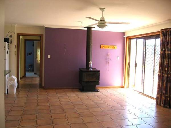 Spacious Family Home Picture 3