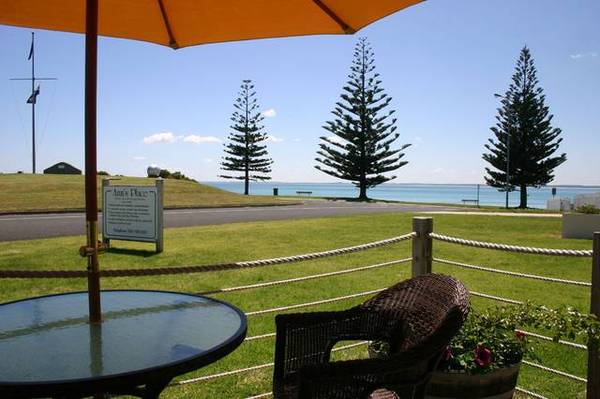 PICTURE YOURSELF IN A LIFESTYLE IN ROBE Picture 2