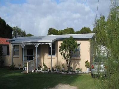 Comfortable Home in Good Location Picture Comfortable Home in Good Location Picture