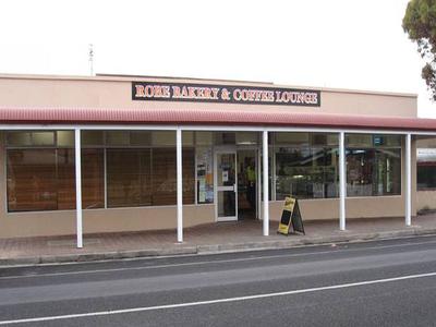 Thriving Bakery Business Picture