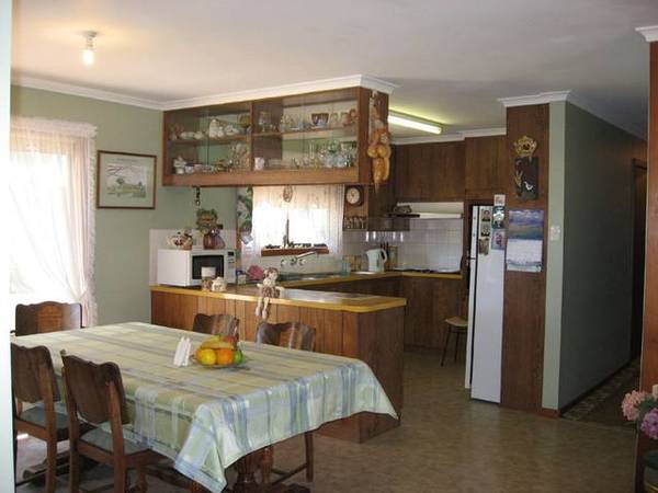 Enjoy Fishing, Hunting or Bush Walking in the Coorong Area Picture 3